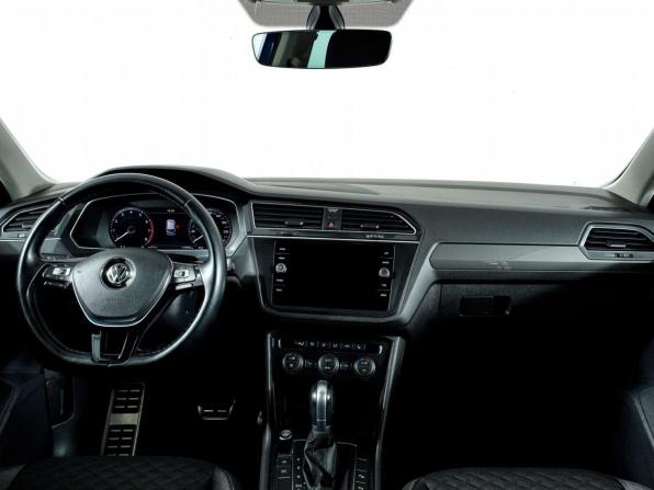 Volkswagen Tiguan II с пробегом 2018 года, цена 1 998 000 рублей, 149983 км, внедорожник, Автокод Объявления