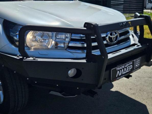 Toyota Hilux VIII с пробегом 2019 года, цена 2 650 000 рублей, 553444 км, пикап, Автокод Объявления