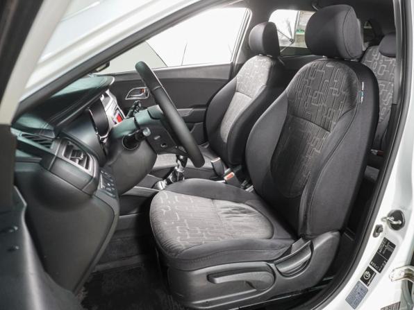 Kia Rio III с пробегом 2012 года, цена 879 000 рублей, 165699 км, хэтчбек, Автокод Объявления