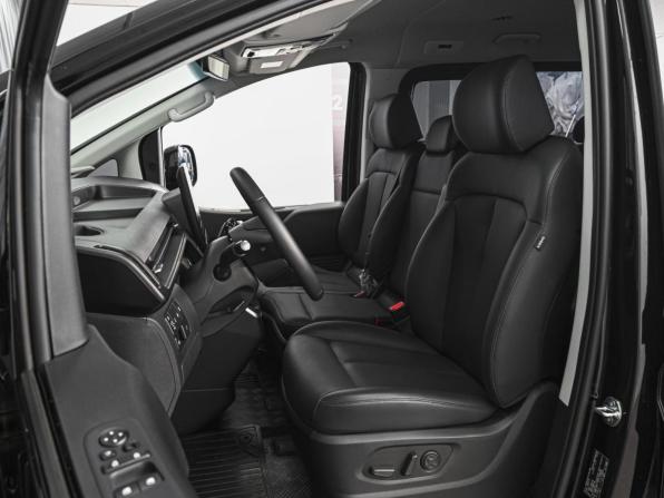 Hyundai Staria I с пробегом 2023 года, цена 5 989 000 рублей, 2033 км, минивэн, Автокод Объявления