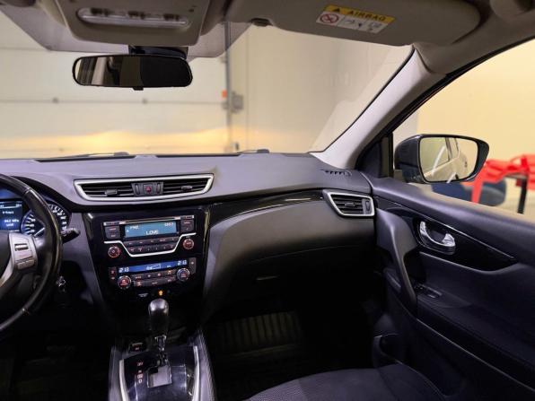 Nissan Qashqai II с пробегом 2015 года, цена 1 399 000 рублей, 155307 км, внедорожник, Автокод Объявления