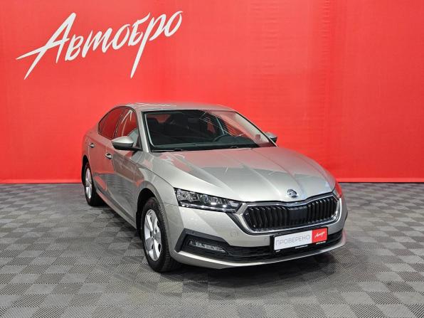 Skoda Octavia IV (A8) с пробегом 2022 года, цена 2 089 000 рублей, 79328 км, лифтбек, Автокод Объявления