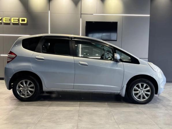 Honda Fit II с пробегом 2009 года, цена 687 000 рублей, 108000 км, хэтчбек, Автокод Объявления