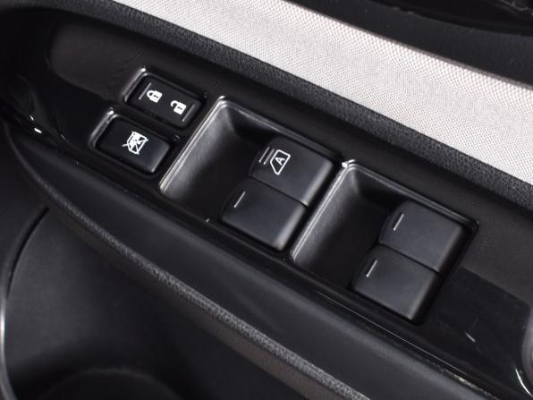 Nissan Note II Рестайлинг с пробегом 2017 года, цена 1 044 999 рублей, 92140 км, хэтчбек, Автокод Объявления