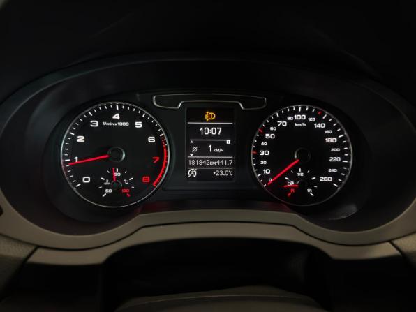 Audi Q3 I (8U) с пробегом 2014 года, цена 1 439 000 рублей, 181000 км, внедорожник, Автокод Объявления