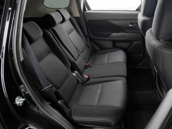 Mitsubishi Outlander III Рестайлинг 2 с пробегом 2018 года, цена 2 329 000 рублей, 91797 км, внедорожник, Автокод Объявления