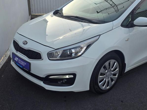 Kia Ceed II Рестайлинг с пробегом 2017 года, цена 1 440 000 рублей, 116500 км, хэтчбек, Автокод Объявления
