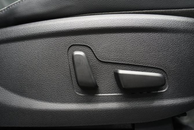 Hyundai Santa Fe IV Рестайлинг с пробегом 2022 года, цена 4 390 000 рублей, 67000 км, внедорожник, Автокод Объявления