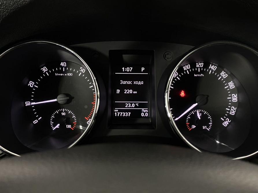 Skoda Yeti I Рестайлинг Воронеж  - изображение 15