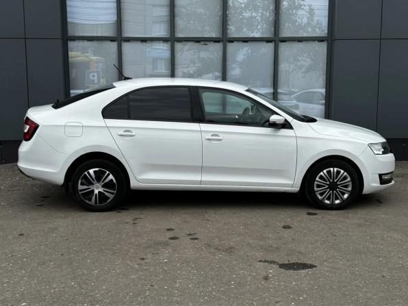 Skoda Rapid I Рестайлинг с пробегом 2019 года, цена 1 099 000 рублей, 112950 км, лифтбек, Автокод Объявления