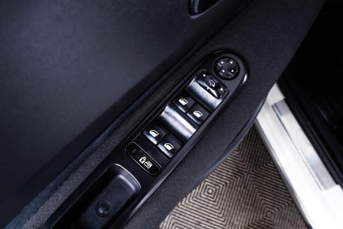 Peugeot 3008 I с пробегом 2012 года, цена 749 000 рублей, 226915 км, внедорожник, Автокод Объявления