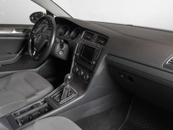 Volkswagen Golf VII с пробегом 2013 года, цена 1 420 000 рублей, 134674 км, хэтчбек, Автокод Объявления