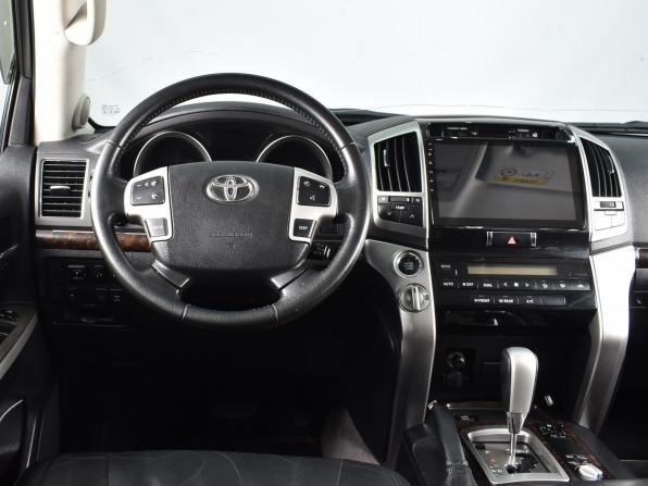 Toyota Land Cruiser 200 Series Рестайлинг 1 с пробегом 2015 года, цена 4 309 995 рублей, 337312 км, внедорожник, Автокод Объявления