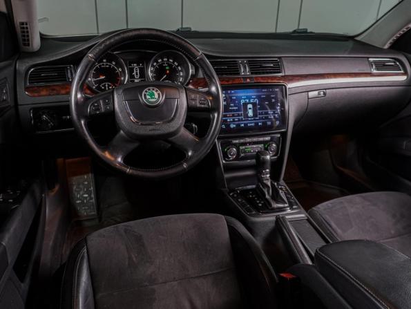 Skoda Superb II с пробегом 2012 года, цена 999 000 рублей, 283548 км, лифтбек, Автокод Объявления
