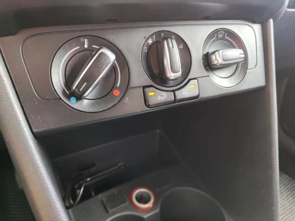 Volkswagen Polo V с пробегом 2011 года, цена 695 000 рублей, 154827 км, седан, Автокод Объявления