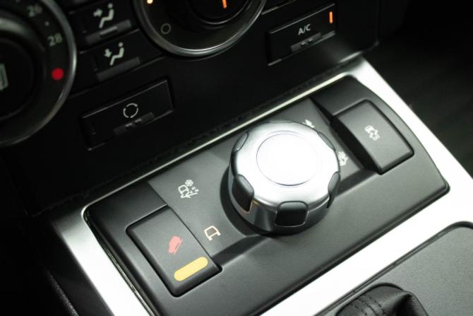 Land Rover Freelander II Рестайлинг с пробегом 2010 года, цена 1 319 000 рублей, 212883 км, внедорожник, Автокод Объявления