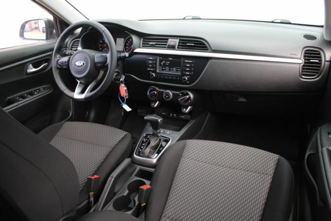 Kia Rio IV с пробегом 2019 года, цена 1 370 000 рублей, 111000 км, седан, Автокод Объявления