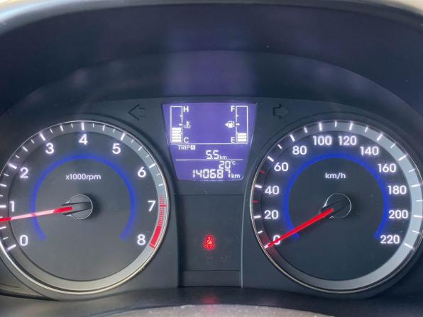 Hyundai Solaris I Рестайлинг с пробегом 2016 года, цена 937 000 рублей, 140687 км, хэтчбек, Автокод Объявления