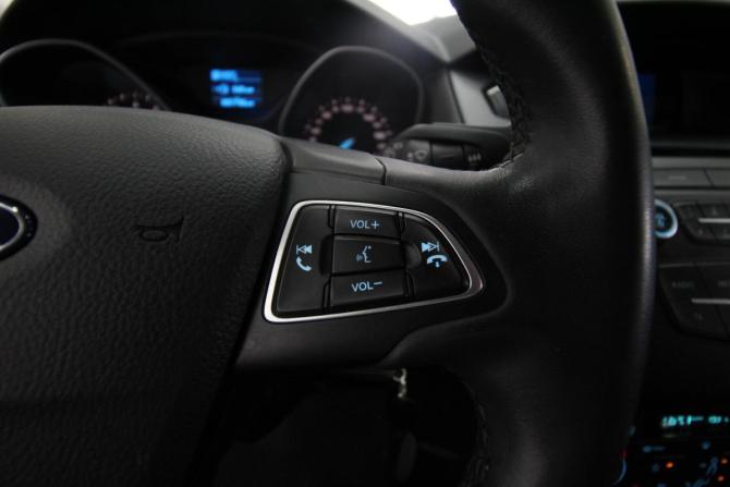 Ford Focus III Рестайлинг с пробегом 2018 года, цена 1 200 000 рублей, 82797 км, хэтчбек, Автокод Объявления