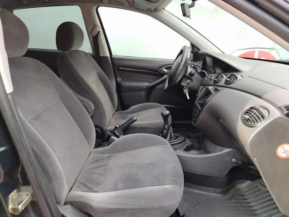 Ford Focus I Рестайлинг с пробегом 2004 года, цена 269 000 рублей, 341541 км, хэтчбек, Автокод Объявления