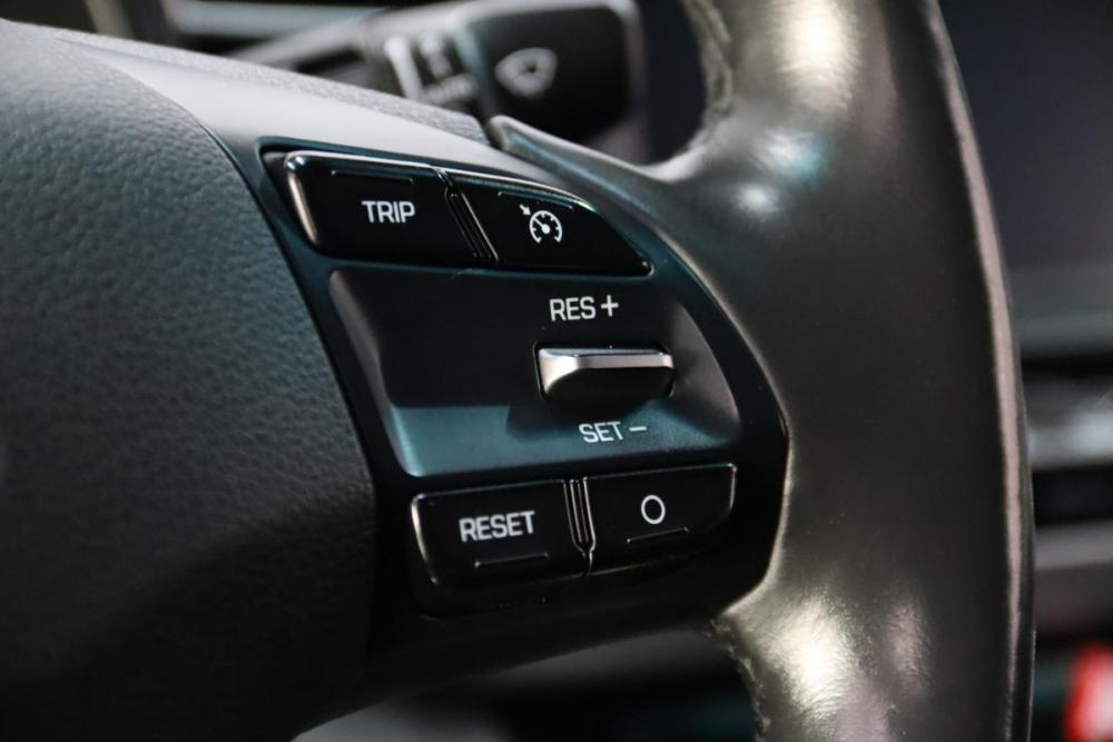 Hyundai Elantra VI (AD) Рестайлинг Сургут  - изображение 17