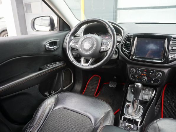 Jeep Compass II с пробегом 2018 года, цена 1 830 000 рублей, 135090 км, внедорожник, Автокод Объявления