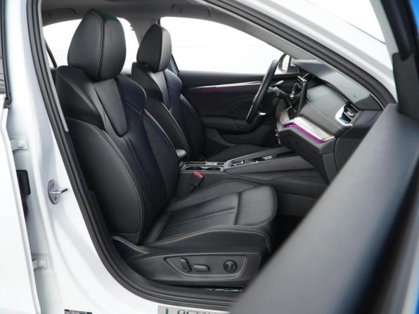 Skoda Octavia IV (A8) с пробегом 2025 года, цена 3 043 055 рублей, 12481 км, лифтбек, Автокод Объявления