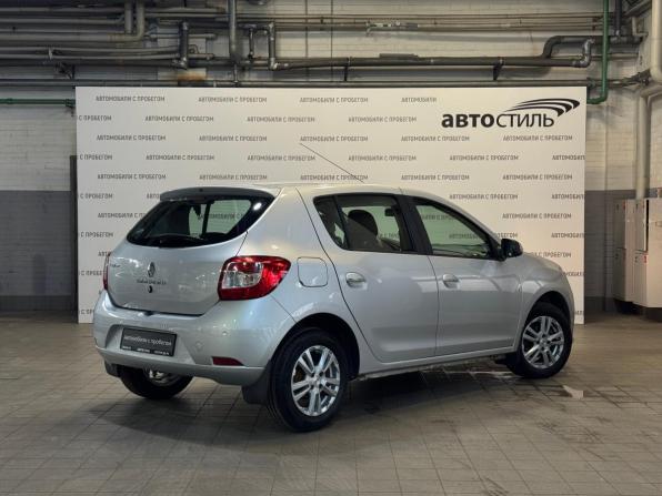 Renault Sandero II с пробегом 2018 года, цена 1 019 000 рублей, 55836 км, хэтчбек, Автокод Объявления