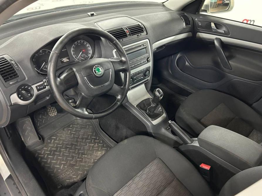 Skoda Octavia II (A5) Рестайлинг Санкт-Петербург  - изображение 10