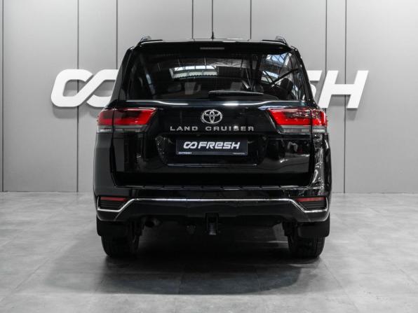 Toyota Land Cruiser 300 Series с пробегом 2021 года, цена 11 239 000 рублей, 48039 км, внедорожник, Автокод Объявления