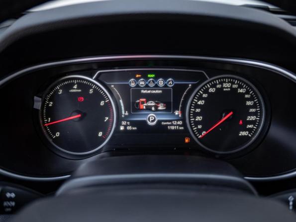 Hongqi H5 I с пробегом 2022 года, цена 2 230 000 рублей, 11911 км, седан, Автокод Объявления