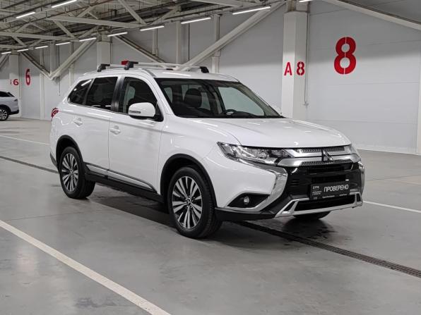 Mitsubishi Outlander III Рестайлинг 3 с пробегом 2019 года, цена 2 150 000 рублей, 92301 км, внедорожник, Автокод Объявления