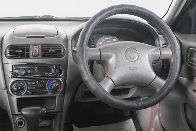 Nissan Sunny B15 с пробегом 2000 года, цена 399 000 рублей, 352000 км, седан, Автокод Объявления