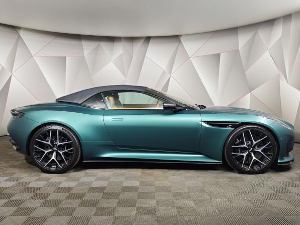 Aston Martin DB12 с пробегом 2024 года, цена 55 000 000 рублей, 2405 км, кабриолет, Автокод Объявления