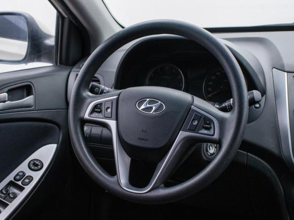 Hyundai Solaris I Рестайлинг с пробегом 2015 года, цена 995 000 рублей, 108855 км, хэтчбек, Автокод Объявления