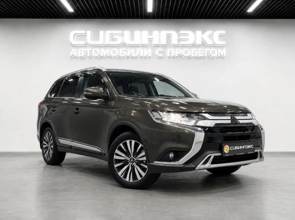 Mitsubishi Outlander III Рестайлинг 3 с пробегом 2020 года, цена 2 450 000 рублей, 113500 км, внедорожник, Автокод Объявления