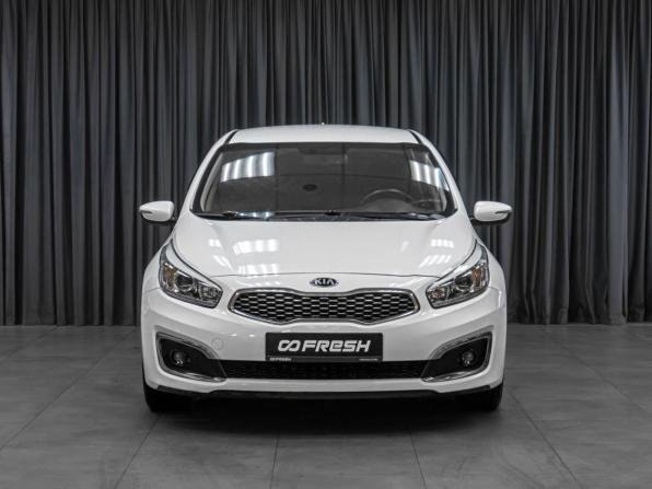Kia Ceed II Рестайлинг с пробегом 2018 года, цена 1 199 000 рублей, 252483 км, хэтчбек, Автокод Объявления