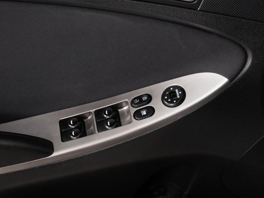 Hyundai Solaris I Рестайлинг Казань  - изображение 17
