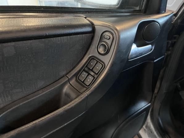 Opel Zafira A с пробегом 2000 года, цена 200 000 рублей, 301186 км, компактвэн, Автокод Объявления
