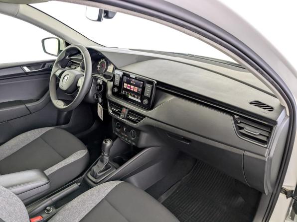 Skoda Rapid II с пробегом 2021 года, цена 1 399 000 рублей, 143273 км, лифтбек, Автокод Объявления