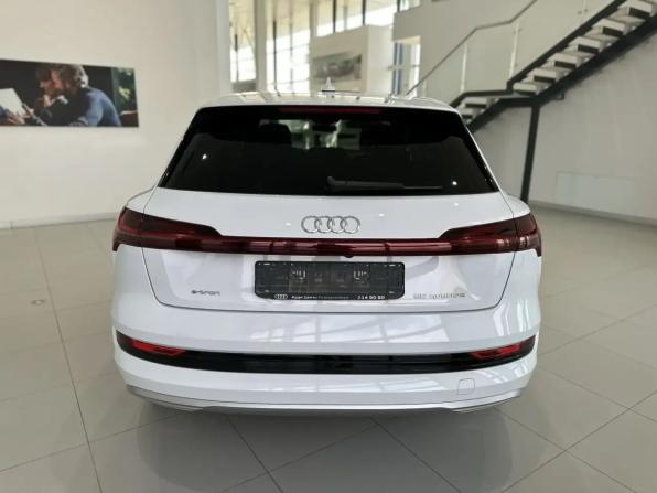 Audi e-tron I с пробегом 2021 года, цена 4 700 000 рублей, 44000 км, внедорожник, Автокод Объявления