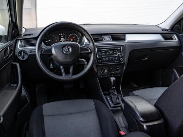 Skoda Rapid I с пробегом 2014 года, цена 950 000 рублей, 205791 км, лифтбек, Автокод Объявления