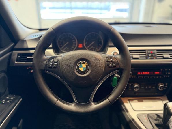 BMW 3 серии V (E90/E91/E92/E93) с пробегом 2008 года, цена 1 000 000 рублей, 291297 км, седан, Автокод Объявления