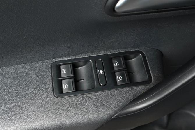 Volkswagen Polo V Рестайлинг с пробегом 2020 года, цена 1 159 000 рублей, 119600 км, седан, Автокод Объявления