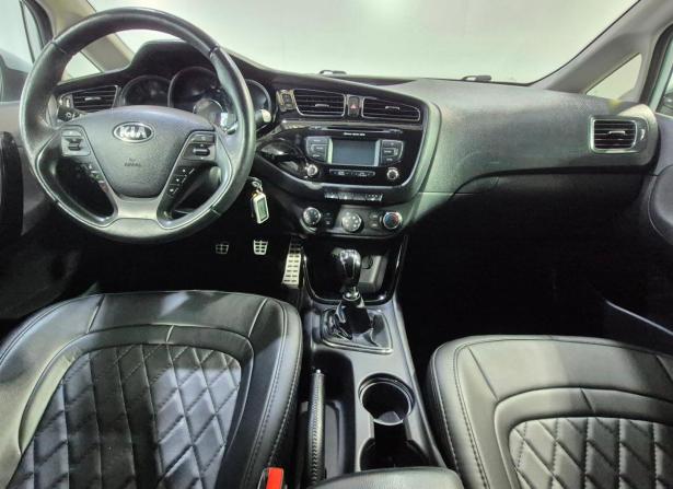 Kia Ceed II с пробегом 2014 года, цена 1 190 000 рублей, 76000 км, хэтчбек, Автокод Объявления