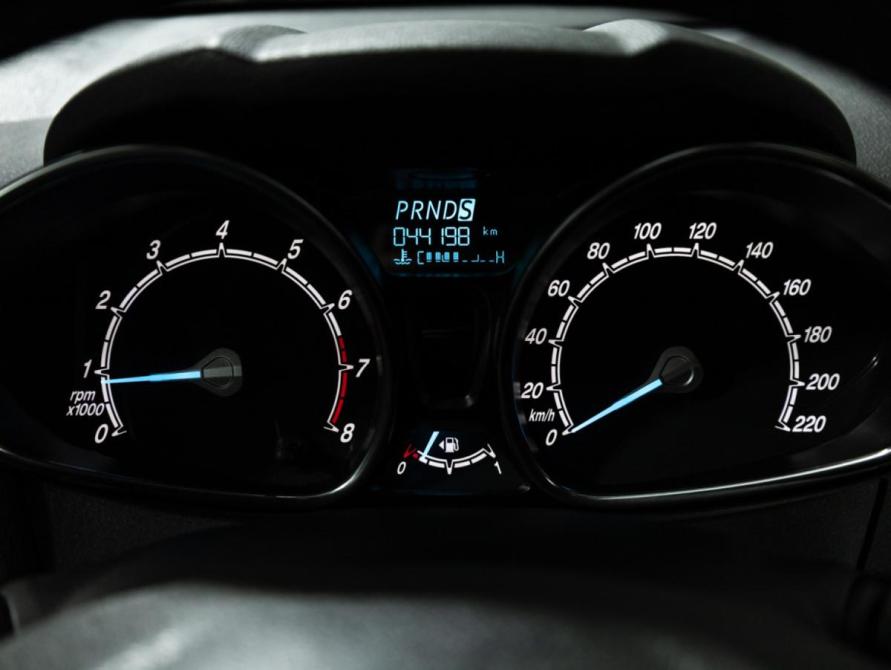 Ford Fiesta Mk6 Рестайлинг Санкт-Петербург  - изображение 12