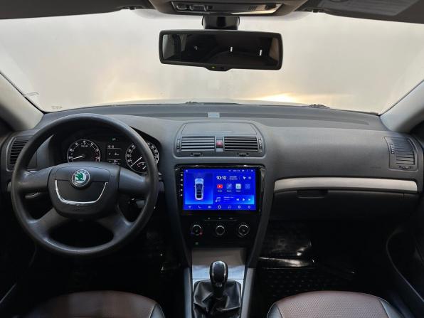 Skoda Octavia II (A5) Рестайлинг с пробегом 2013 года, цена 925 000 рублей, 142410 км, лифтбек, Автокод Объявления