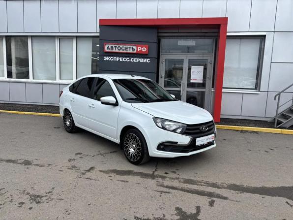 Lada (ВАЗ) Granta I Рестайлинг с пробегом 2023 года, цена 745 720 рублей, 78100 км, лифтбек, Автокод Объявления