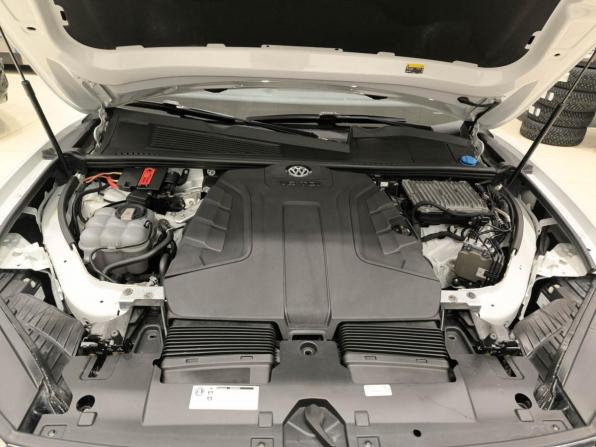 Volkswagen Touareg III с пробегом 2018 года, цена 4 550 000 рублей, 103755 км, внедорожник, Автокод Объявления