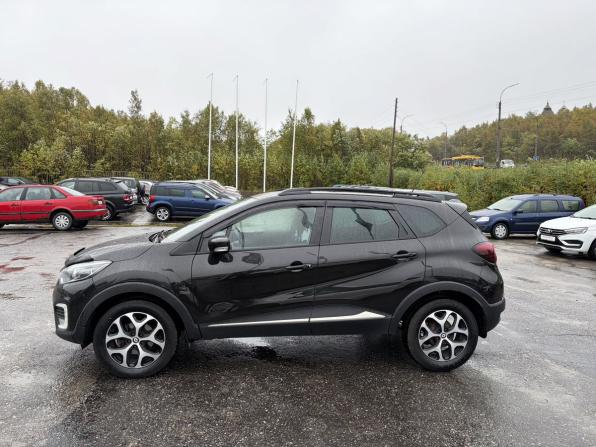 Renault Kaptur I с пробегом 2018 года, цена 1 319 000 рублей, 193509 км, внедорожник, Автокод Объявления